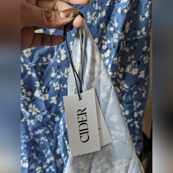 Cider Floral Maxi Dress, size XL - Picture 3 of 5